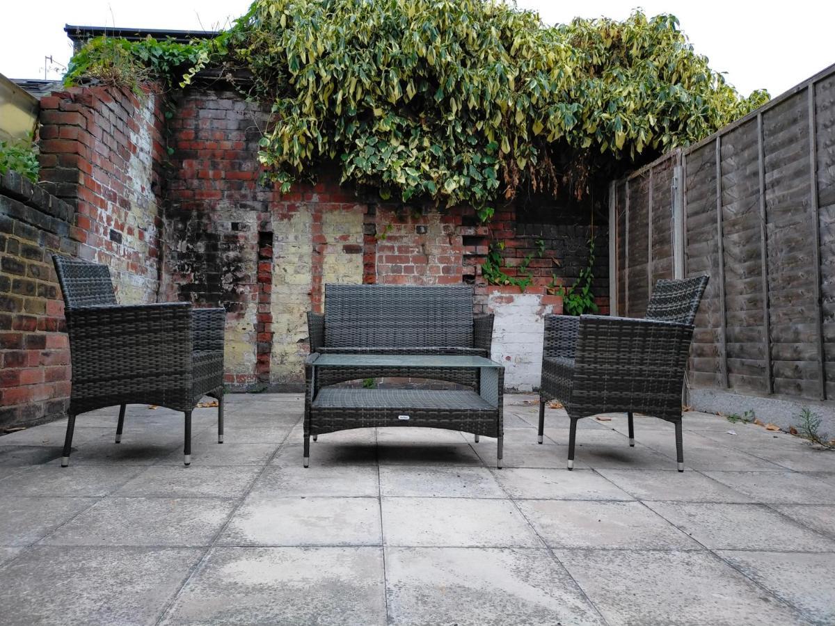 4 Bed Entire House - Heart Of The City - Near Sufc Sheffield Dış mekan fotoğraf
